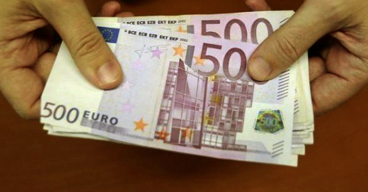 EUR/USD Dips to Near 1.0750 Following Hawkish Fed Comments