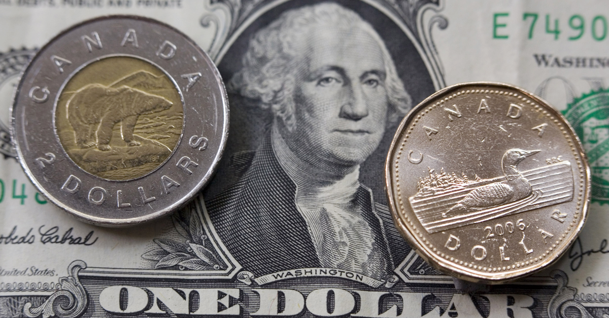 USD/CAD Dips Below 1.3650 Ahead of FOMC Minutes