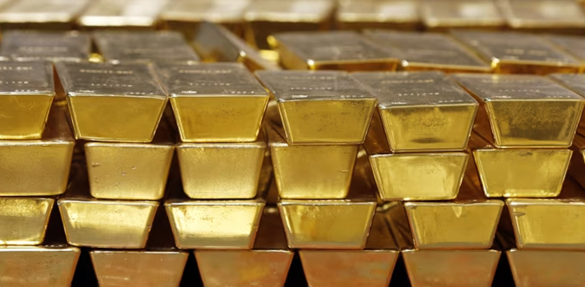 Gold Prices Fall Further Due to Fed's Hawkish Outlook