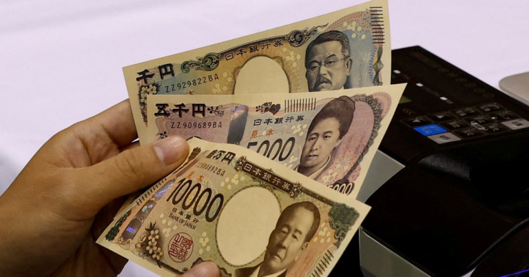 USD/JPY Nears 156.00 Amid Unchanged BoJ Bond Purchases