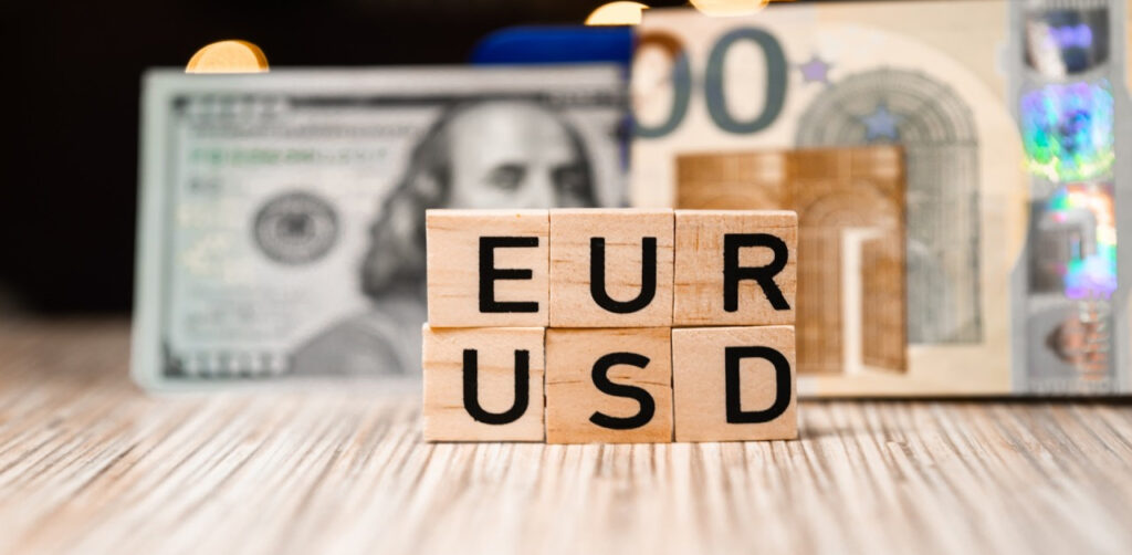 EUR/USD Nears 1.0550 as Safe-Haven Demand Limits Gains