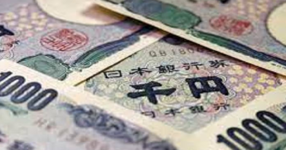 Japanese Yen Falls to New Daily Low Against USD on BoJ Rate-Hike Uncertainty